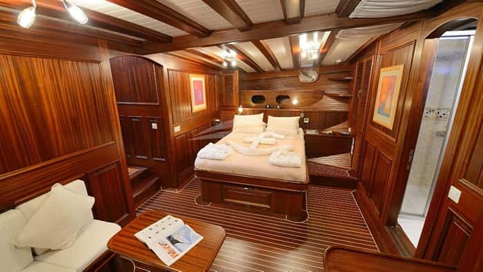 ZEPHYRIA II 32m motor yacht charter, photo 5