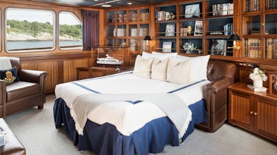 Main Deck Study Convertible Guest Suite