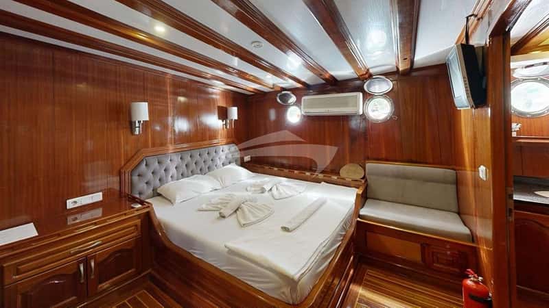 DIAMOND LILA 30m motor yacht charter, photo 8