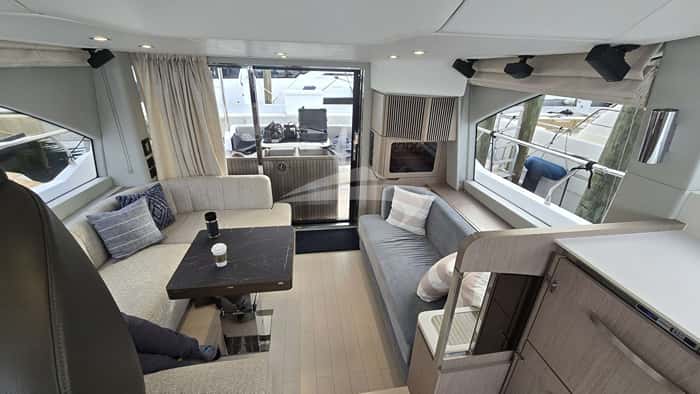 RELENTLESS 15m motor yacht charter, photo 2