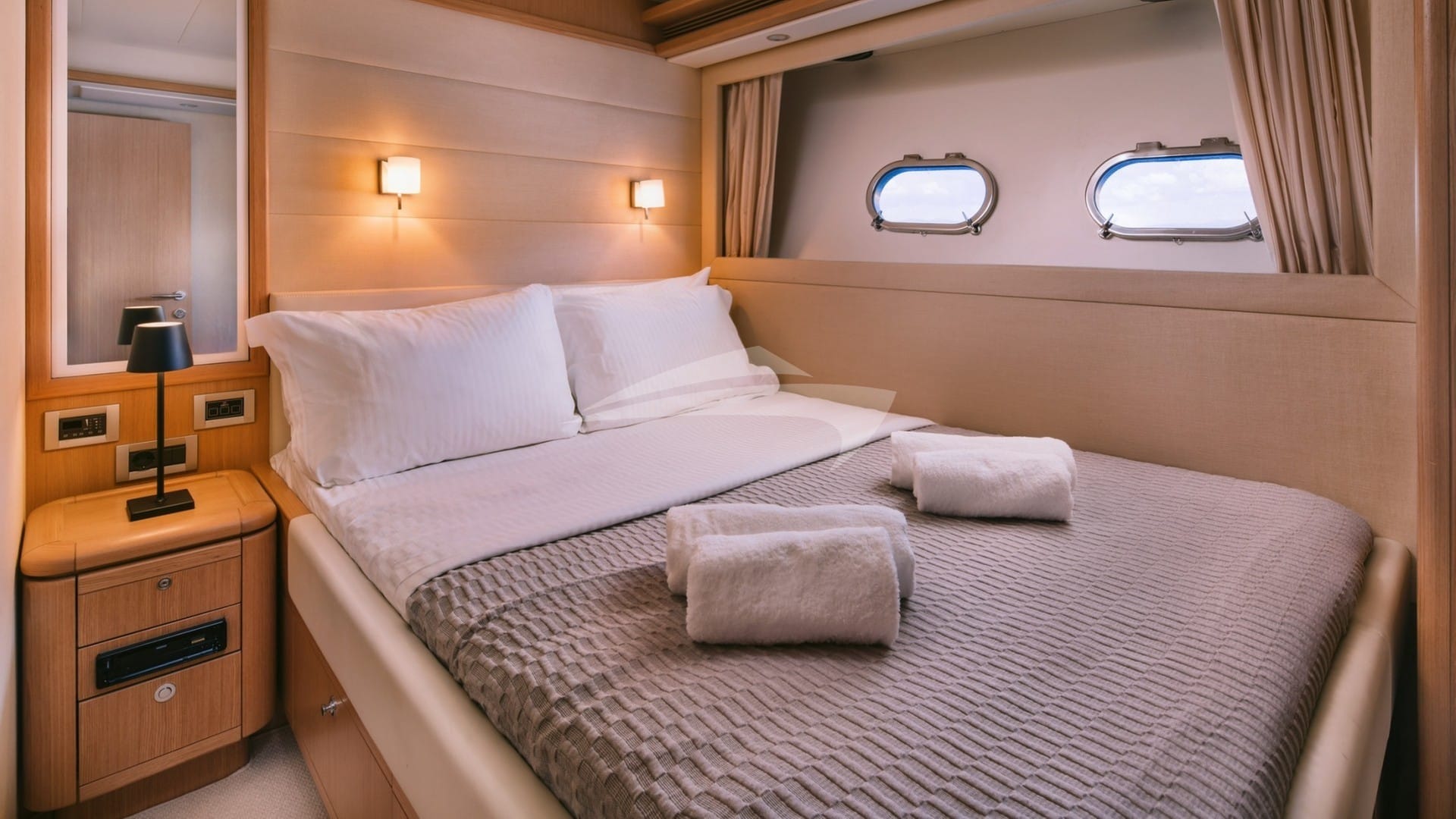 Double Cabin