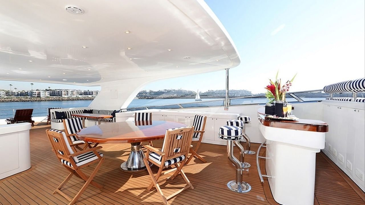 Sky Deck Bar and Area