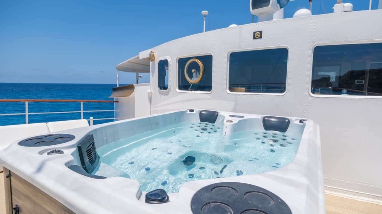 HARMONY II, Aufnahme aus dem Yachtportfolio 12