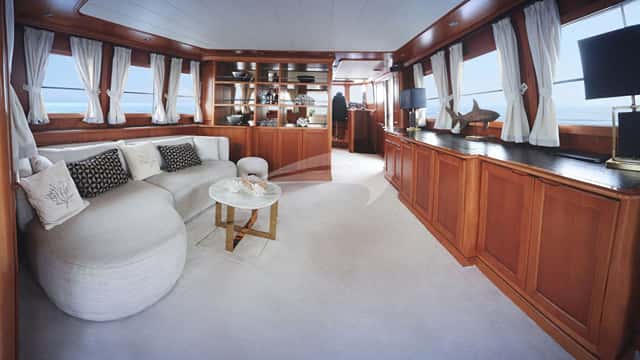 AZUR yacht charter photo 5