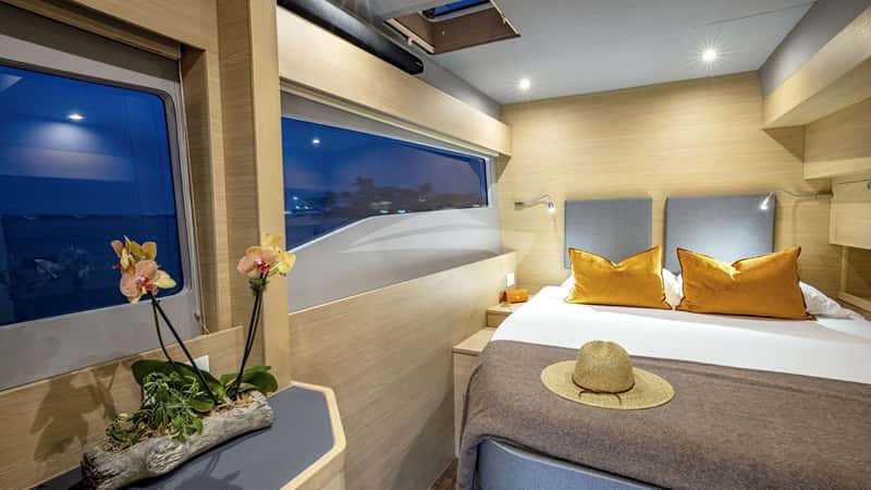 TIAMO 17m motor yacht charter, photo 6