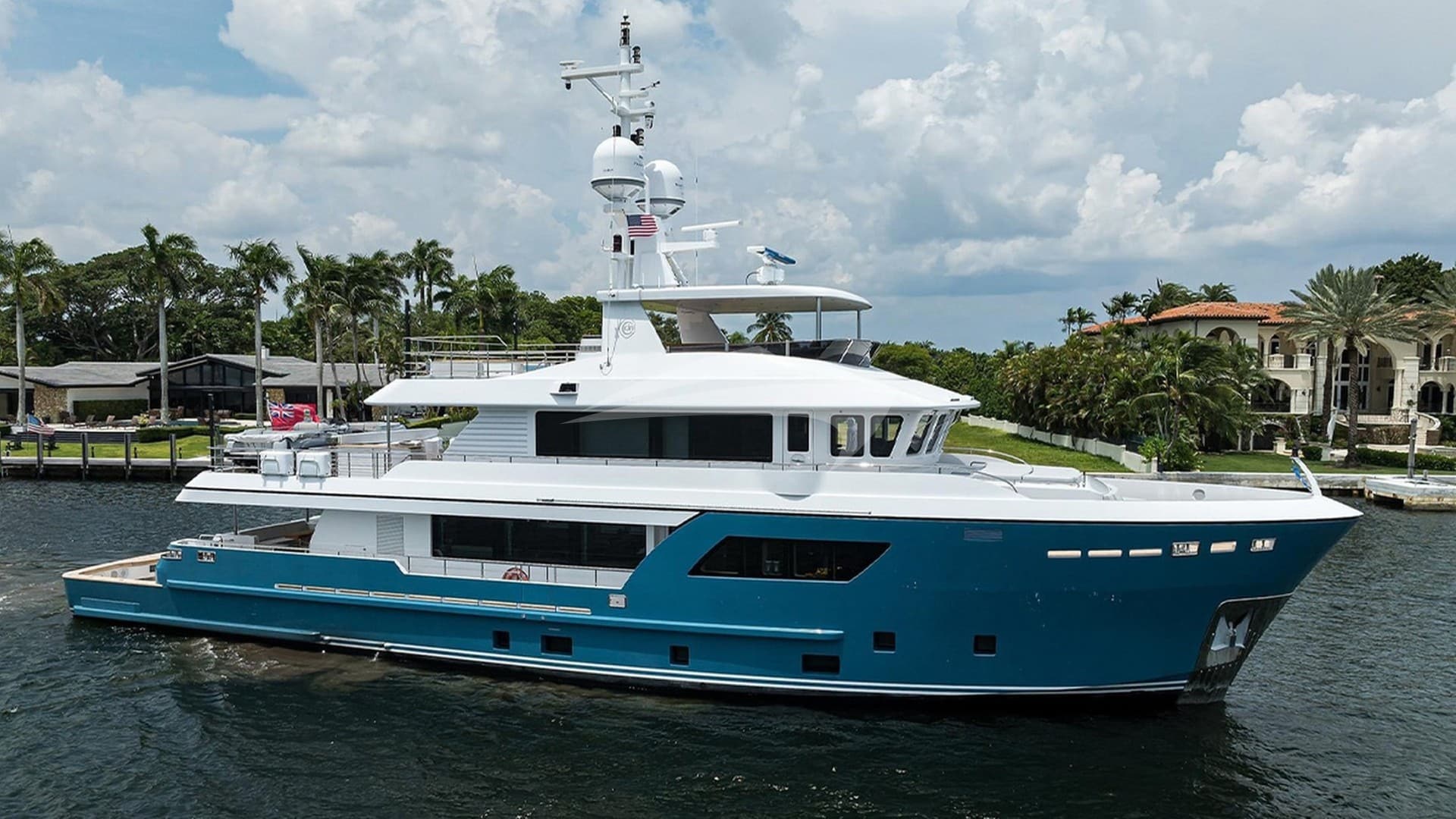 TROPA, Motor yacht, 32.3 m