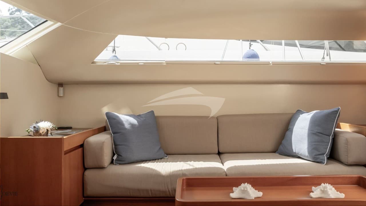 LA LOEVIE, photo from the yacht portfolio 12