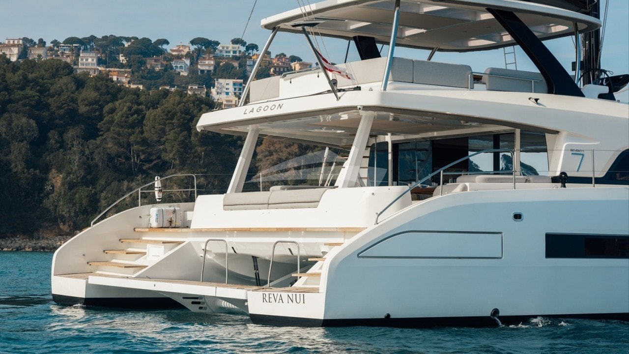 REVA NUI - aft deck