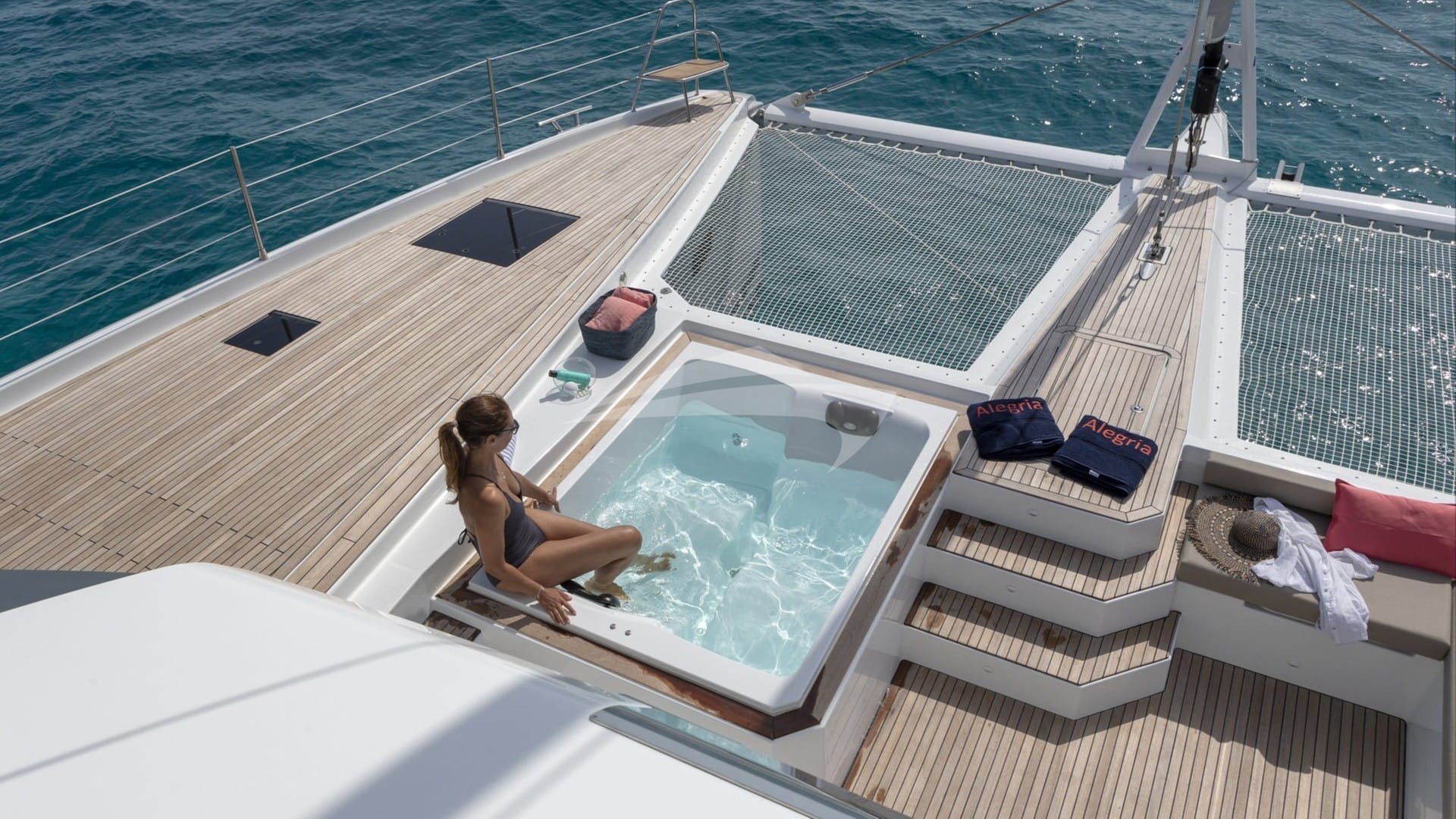 Deck area and Jacuzzi