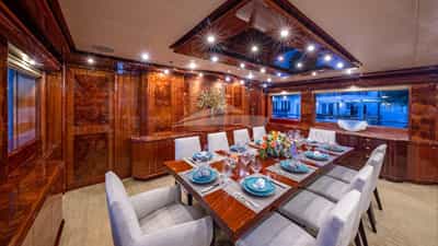 Formal dinning