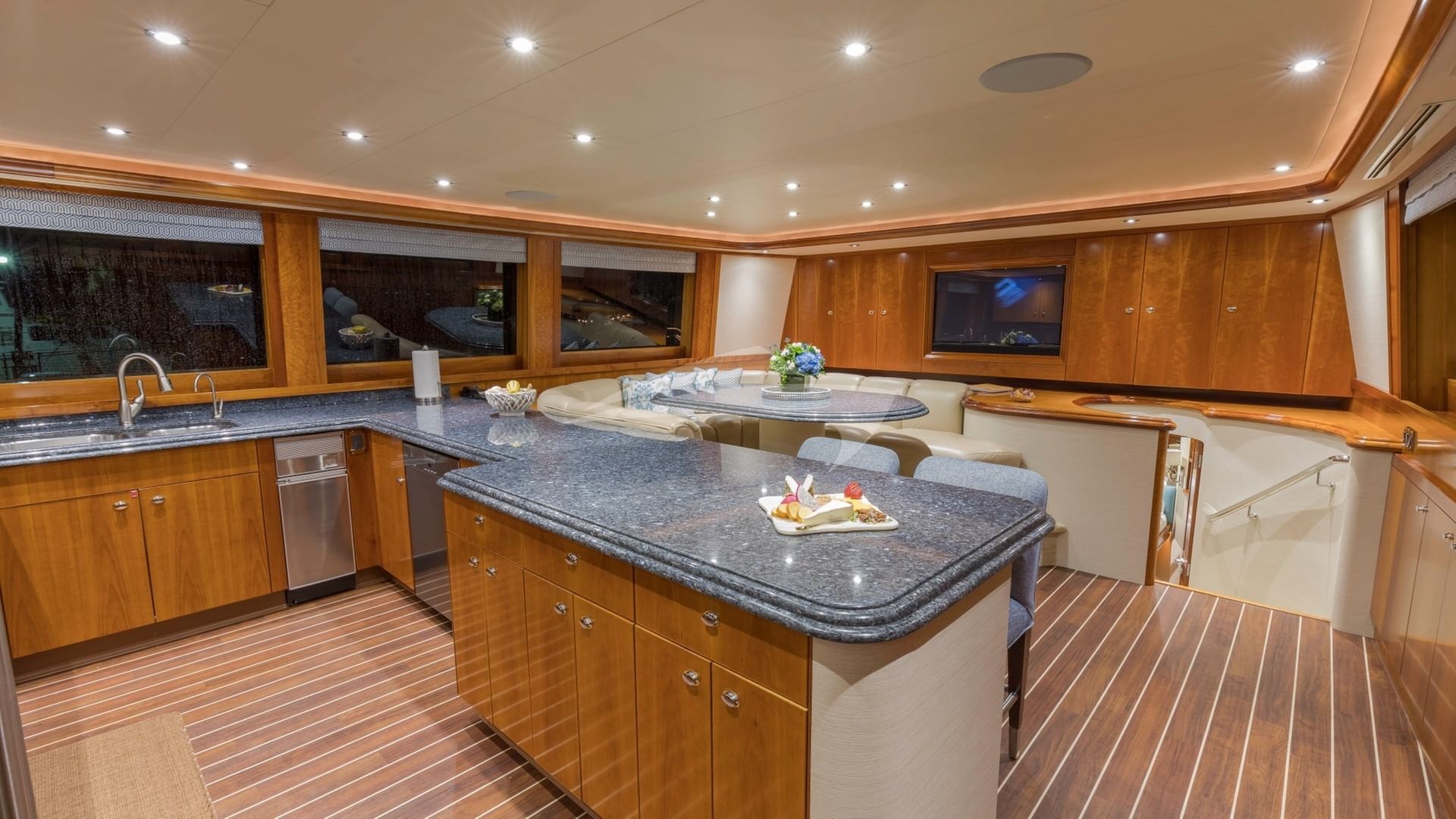 Country Kitchen - Galley