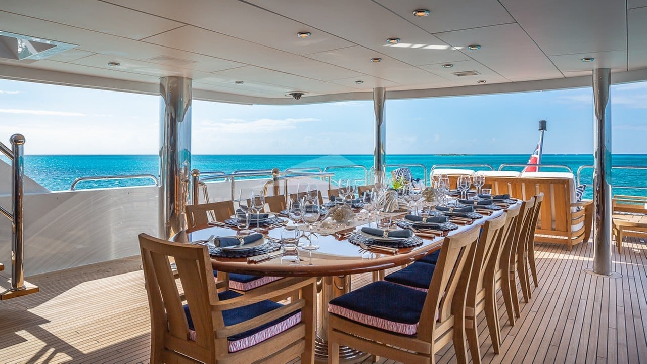COCO RAY Bridge Deck Aft
