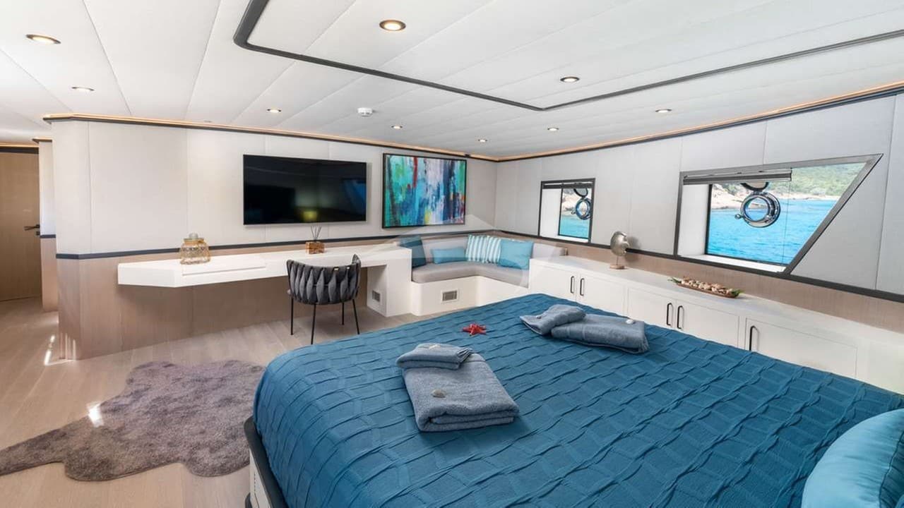 CALM DOWN, photo from the yacht portfolio 15