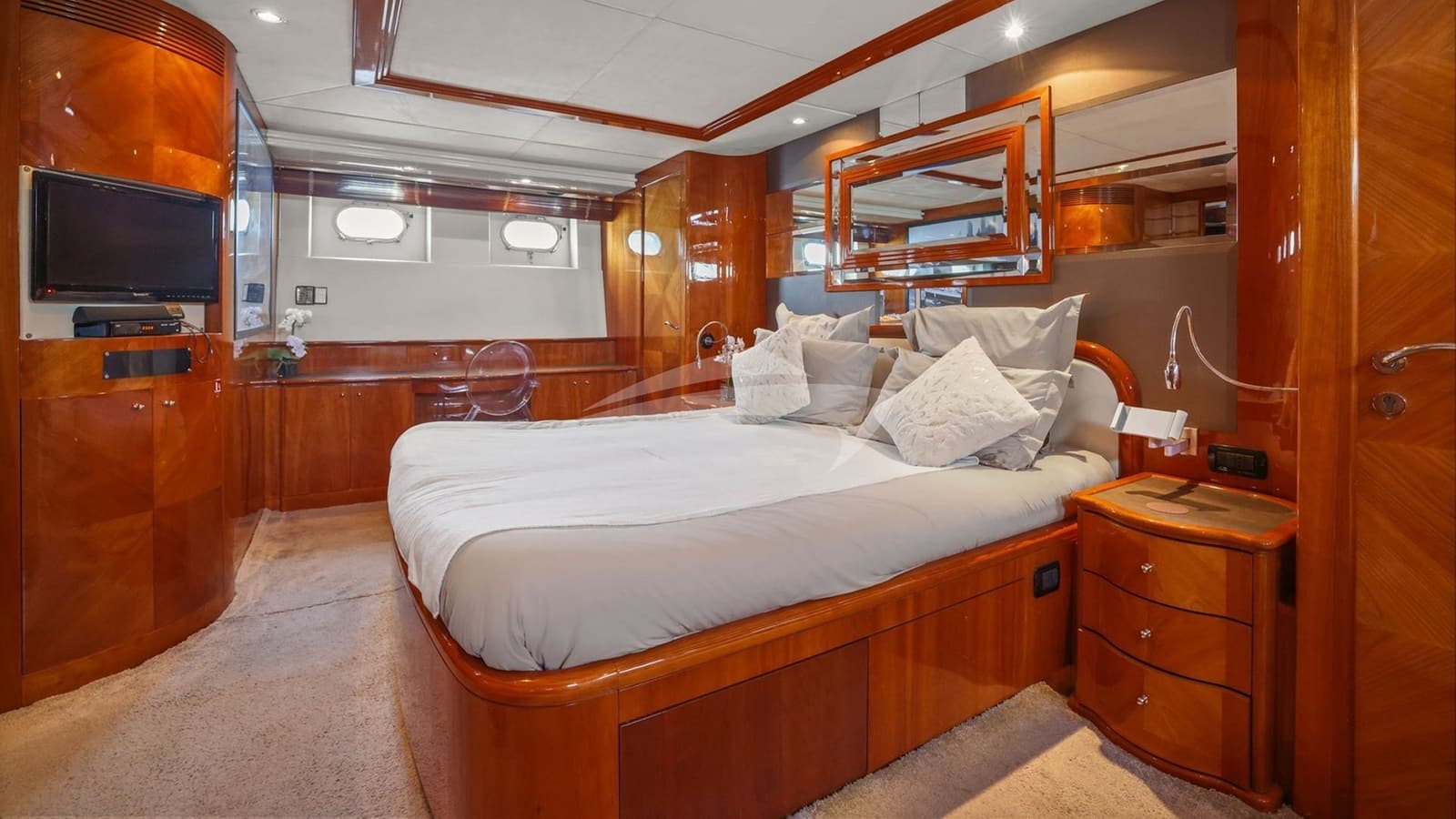 ACCAMA DELTA, photo from the yacht portfolio 17
