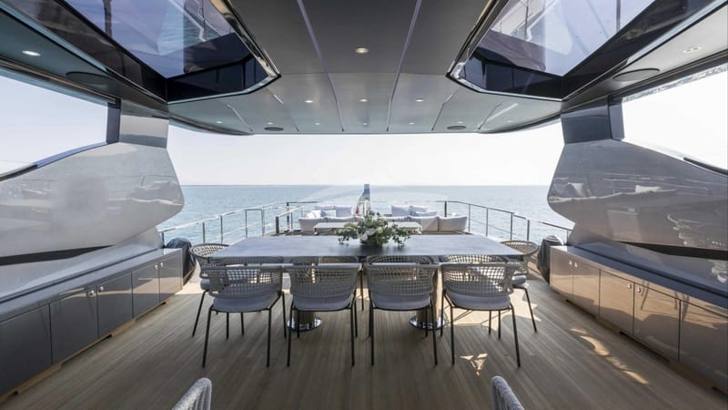 Deck Dining