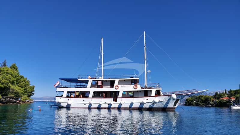 OTAC NIKOLA 28m motor yacht charter, photo 7