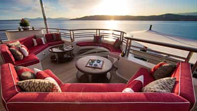 Upper Deck Dining