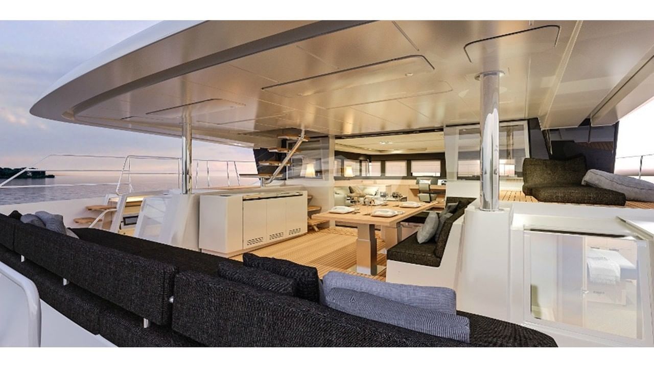 The aft cockpit and dining area