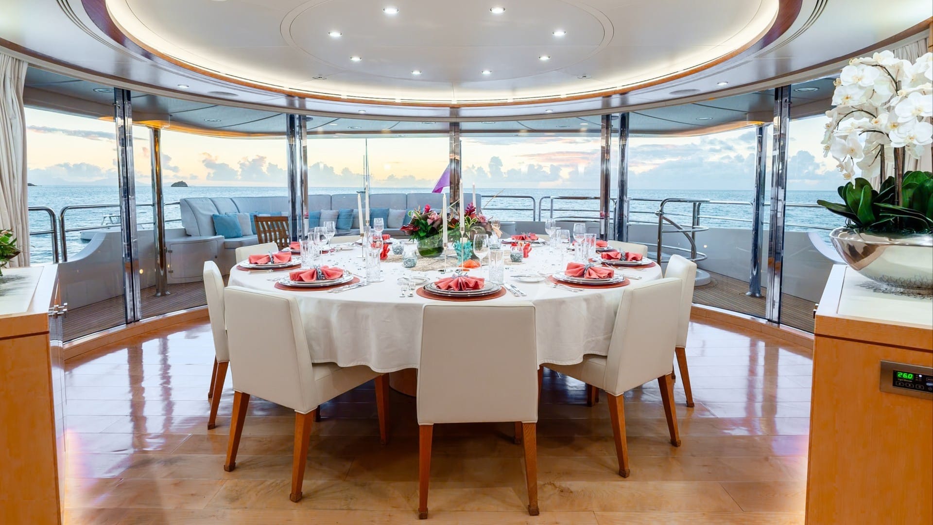 Sky Lounge Formal Dining