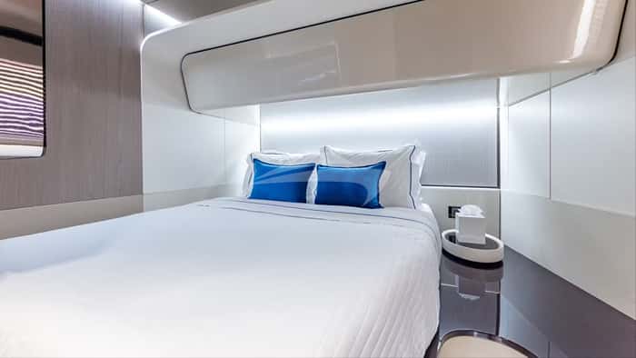 PIER PRESSURE 27m motor yacht charter, photo 3