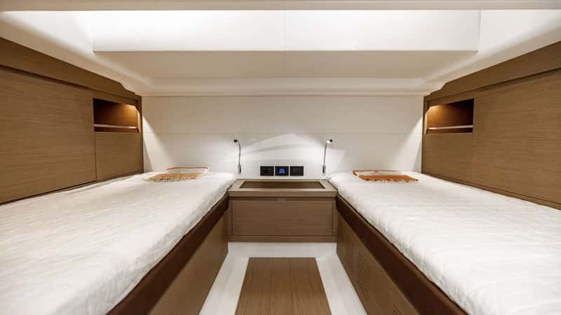 43 PARDO 13m motor yacht charter, photo 8