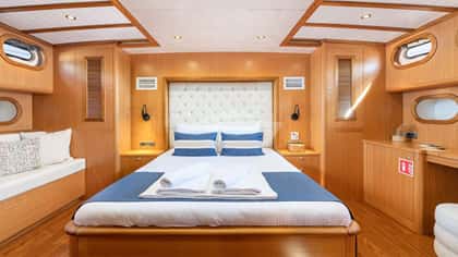 GOZDEM THE ONE 26m motor yacht charter, photo 6