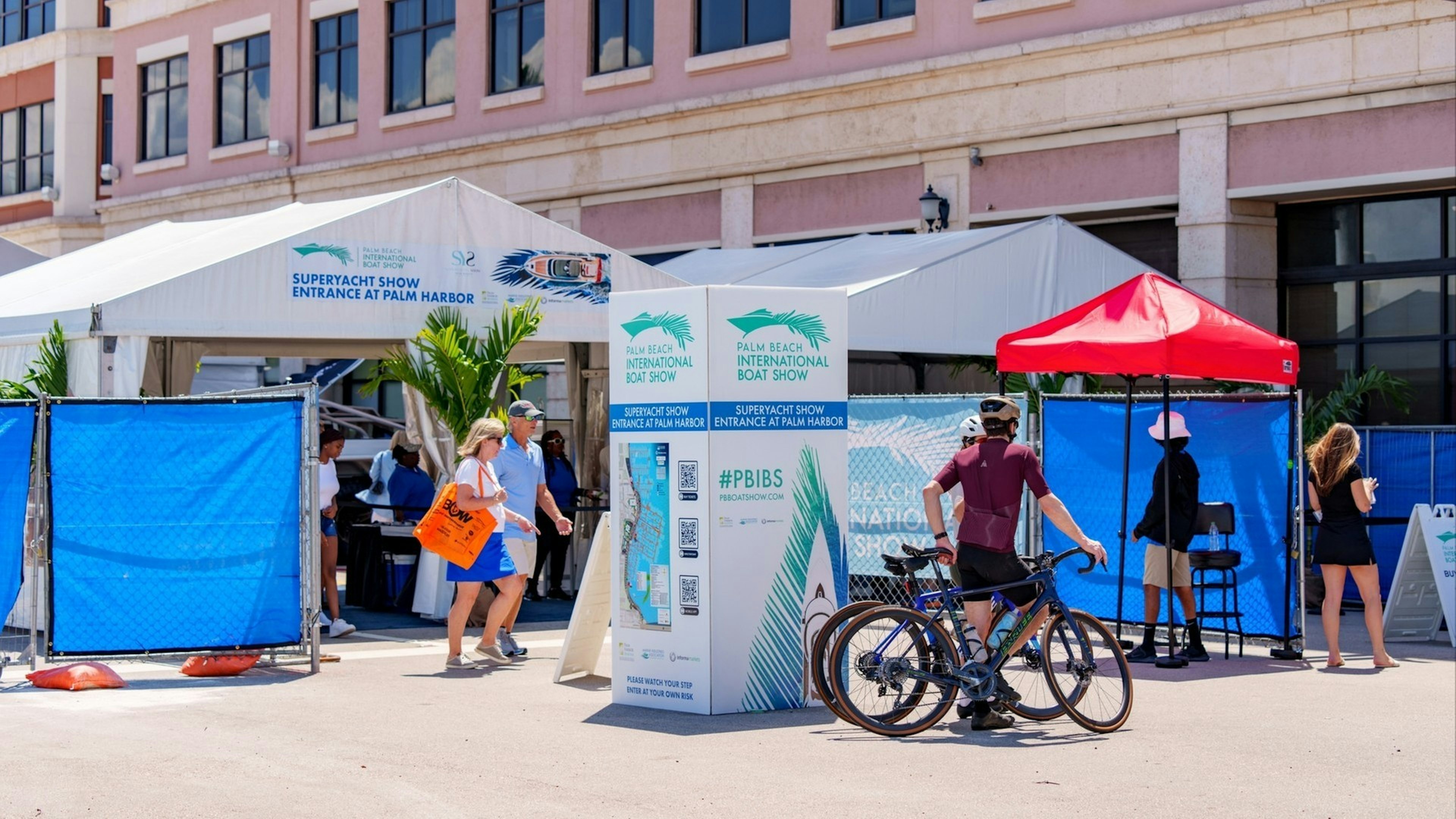 Entrance to the Palm Beach International boat Show
