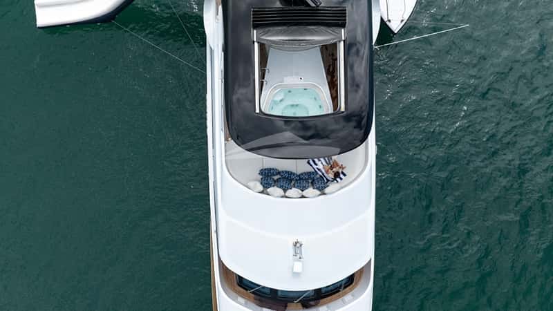 SERENO 35m motor yacht charter, photo 10