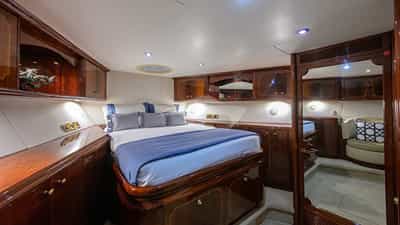 Forward Queen Stateroom