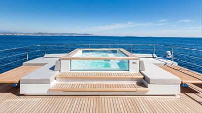 Jacuzzi
