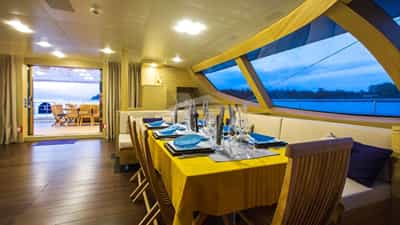 Formal Dining