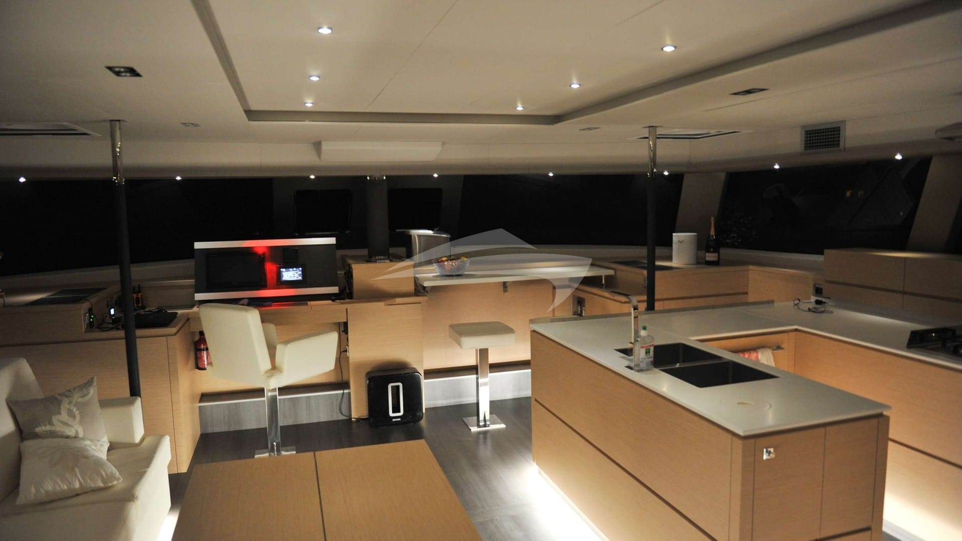 Spacious galley