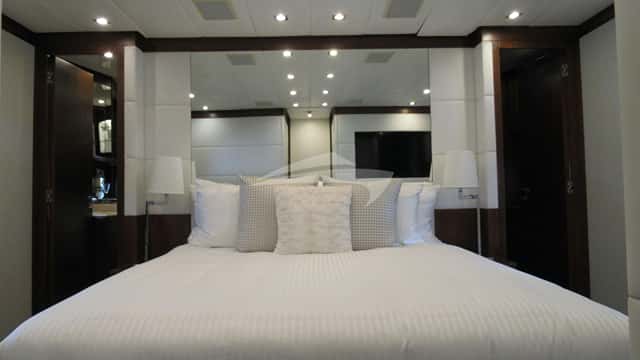 DREAM ON yacht charter photo 3