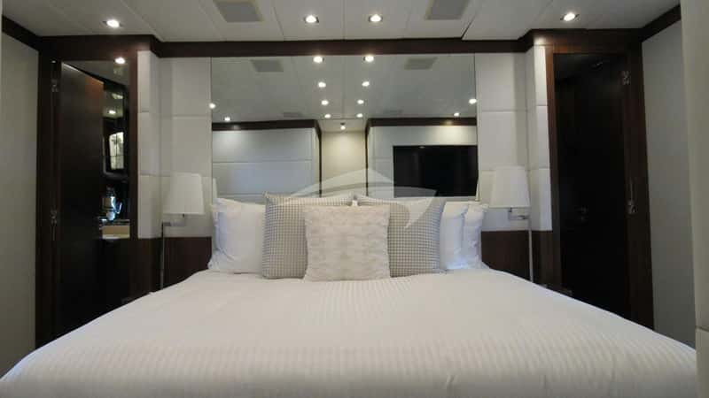 DREAM ON 32m motor yacht charter, photo 4