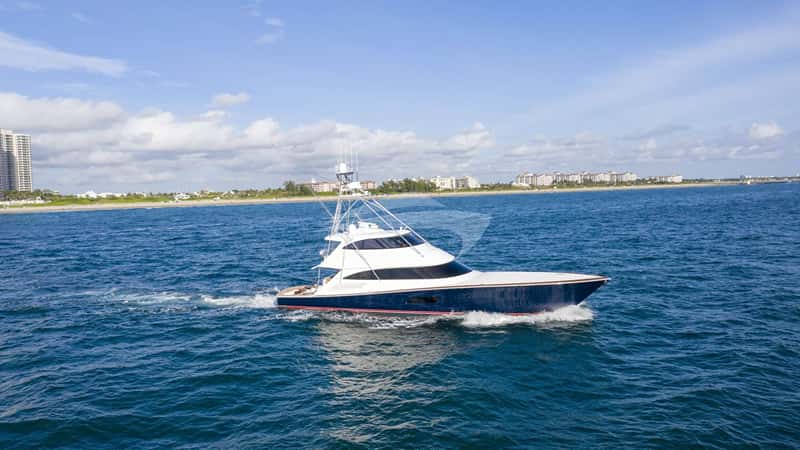 SPECULATOR 92 28m motor yacht charter