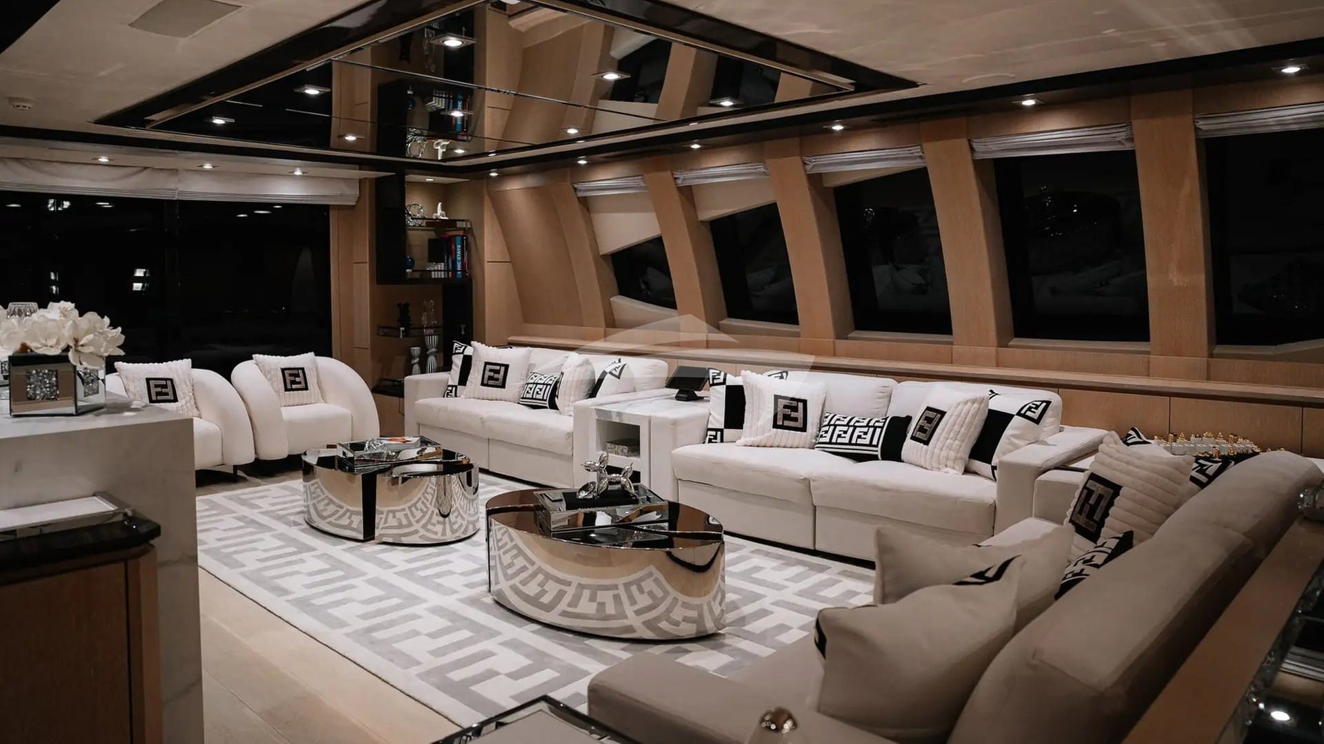 Main deck lounge