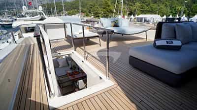 Flybridge