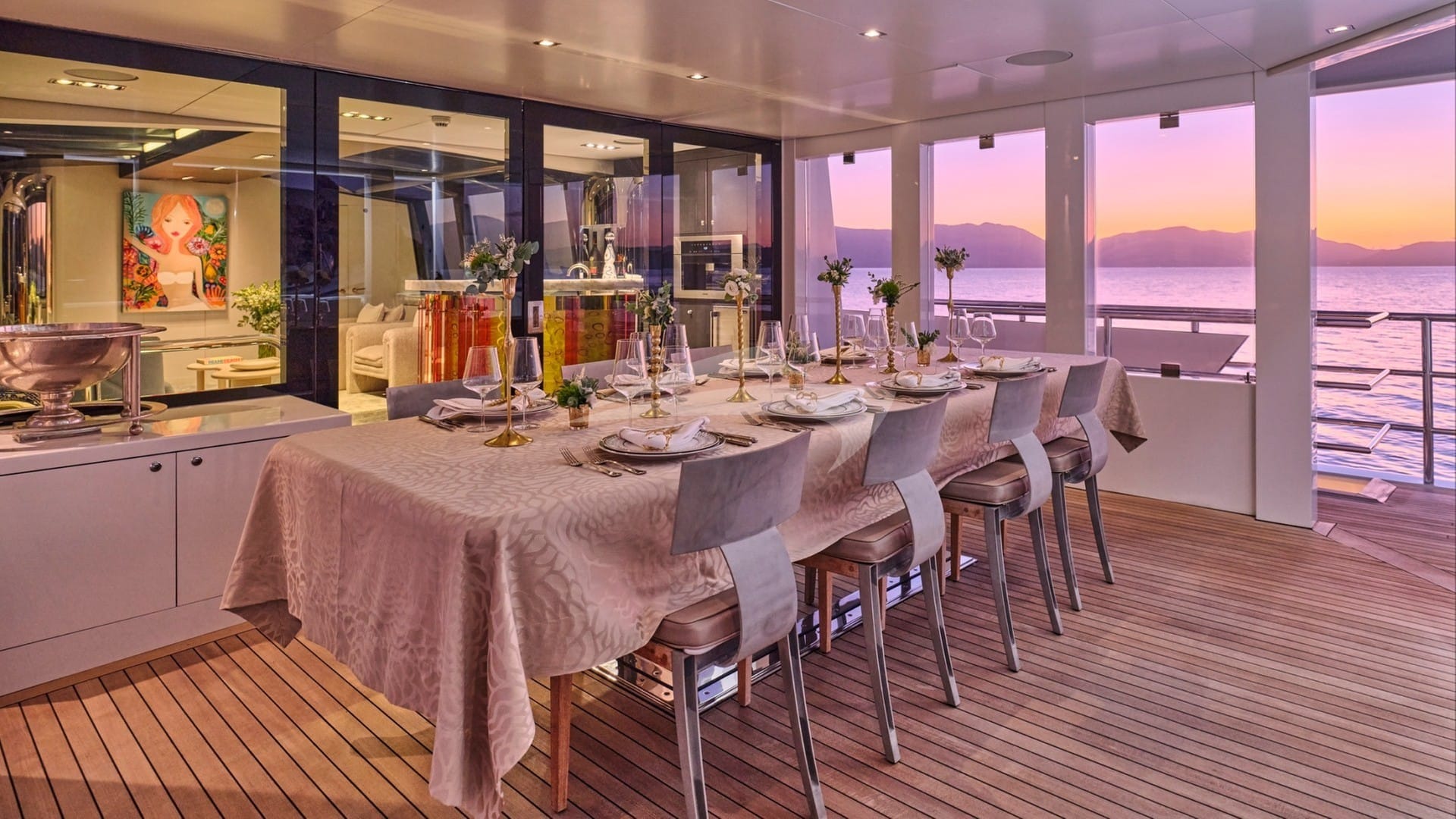 Upper Salon Dining