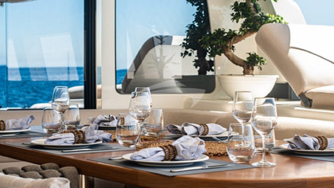 Kajikia cockpit table