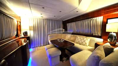 SALOON