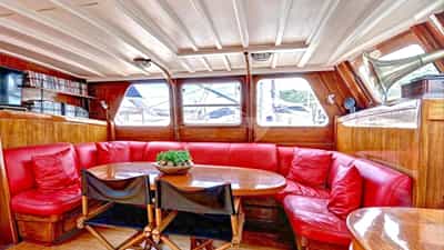 Saloon