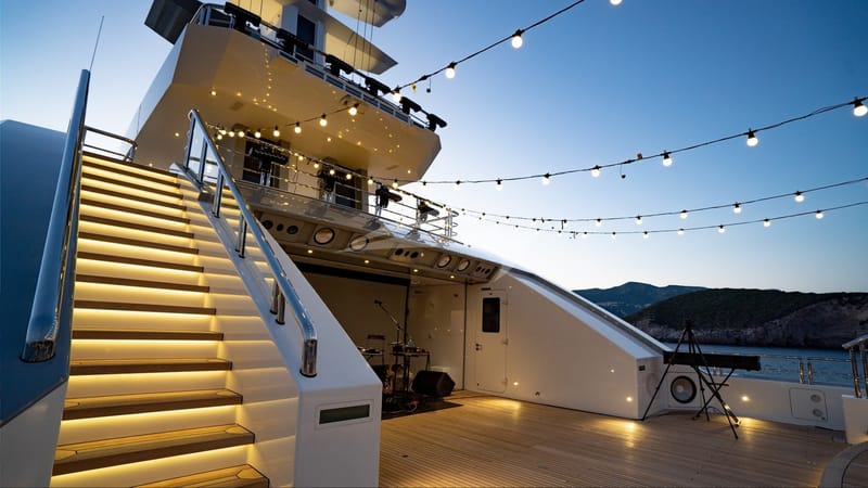 Sundeck - Aft 2