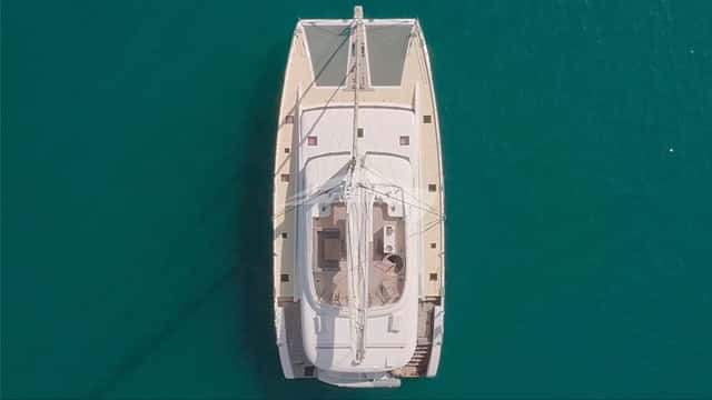 HOUBARA yacht charter photo 3