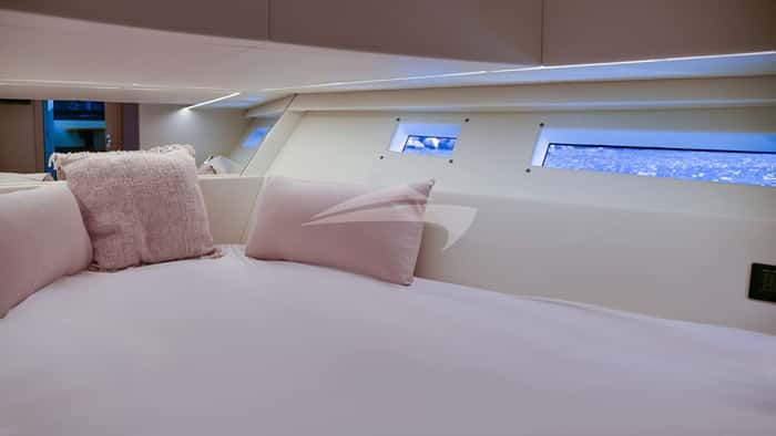 BIG BALLOON 15m motor yacht charter, photo 5