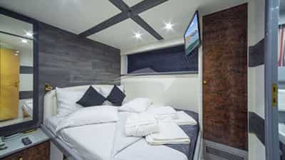 Guest Cabin