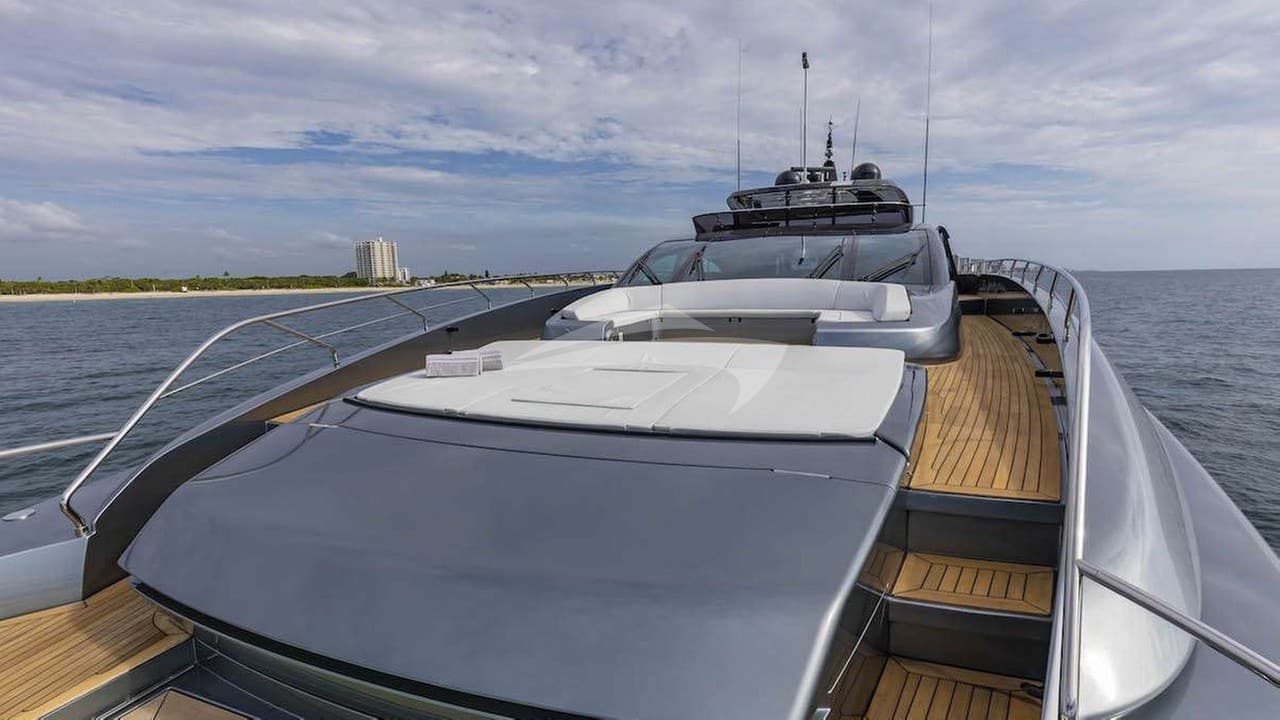 NO SURRENDER, photo from the yacht portfolio 15