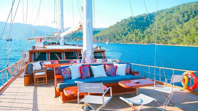 EYLUL 17 yacht charter photo 4