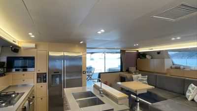 Salon Aft