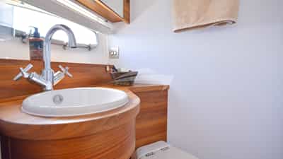 Twin Cabin Bathroom