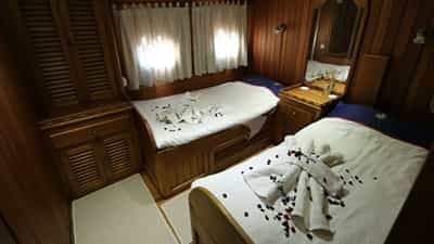 Twin Cabin